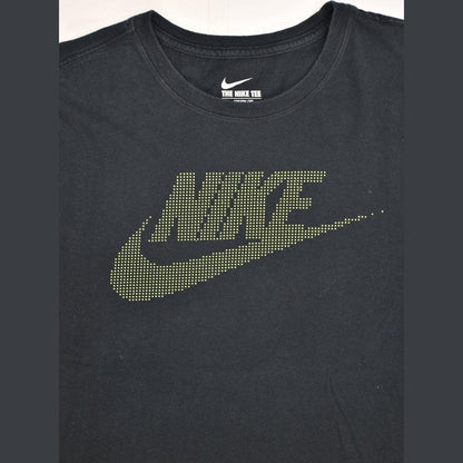 Nike Graphic T-shirt (L)