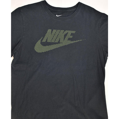 Nike Graphic T-shirt (L)